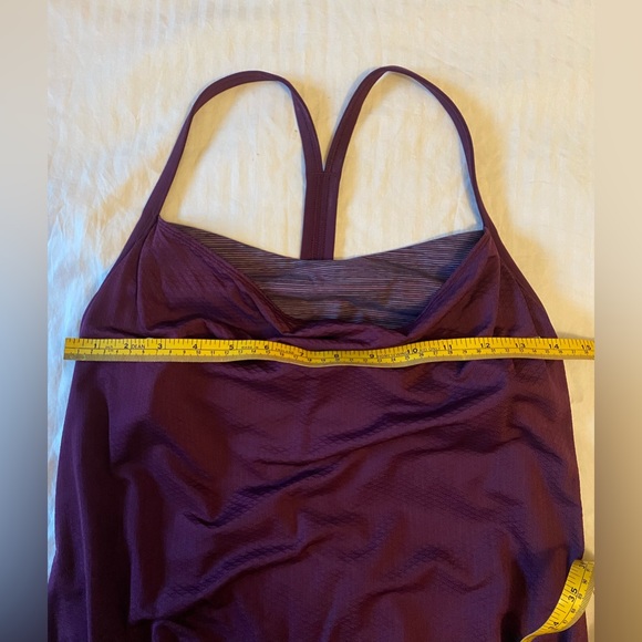 Lululemon Slouch Open Back Tank with Bra - Picture 4 of 6